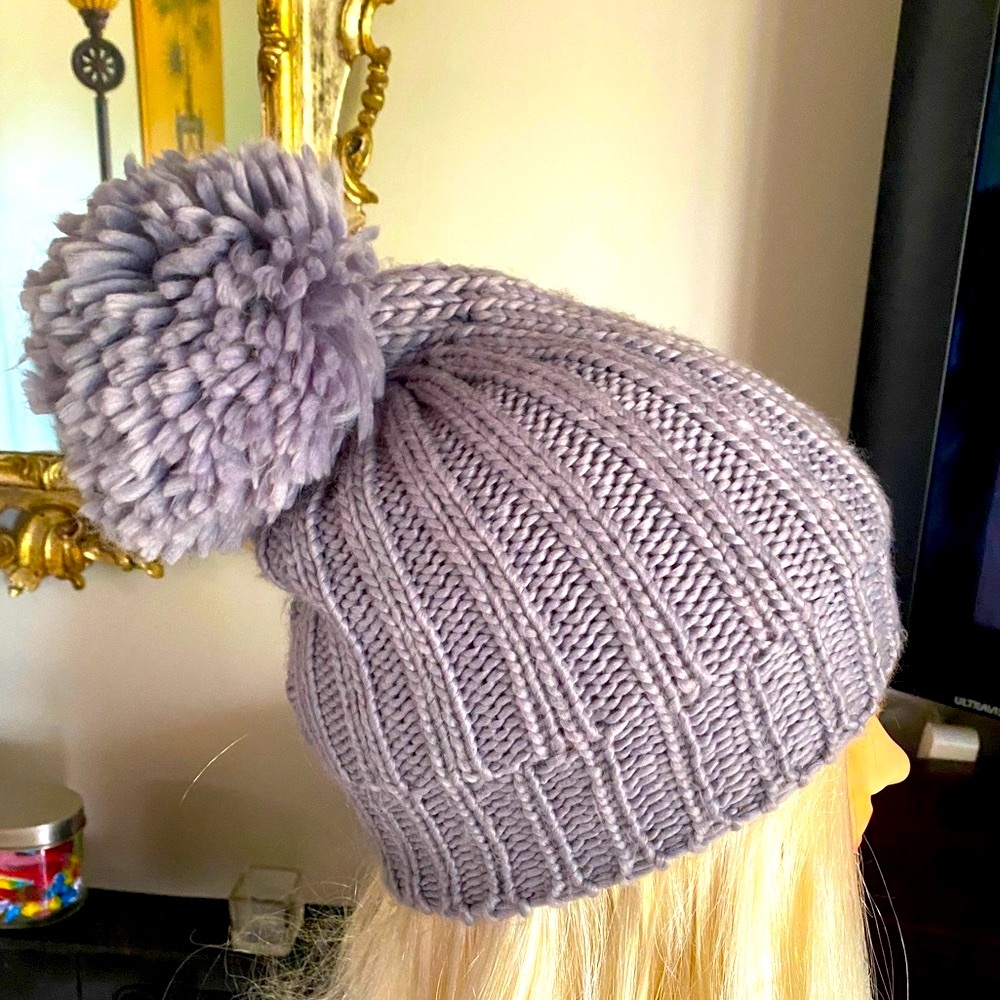 ❄️FOREVER 21❄️MULTI-WEAR LARGE POM-POM BALL SLOUCHY CABLE KNIT BEANIE HAT NWOT